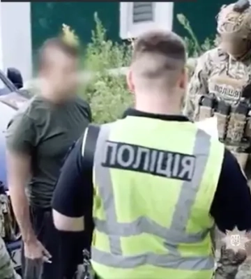 Сексуальное насилие в отношении учениц: в Хмельницкой области вручили подозрение руководителю языковой школы. ФОТО