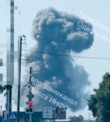 Россияне нанесли ракетный удар вблизи рынка в Одесской области: трое человек пострадали