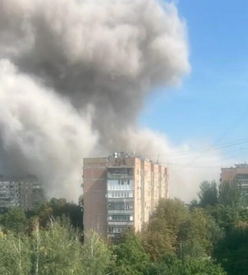россияне сбросили две авиабомбы на центр Краматорска, более 20 пострадавших