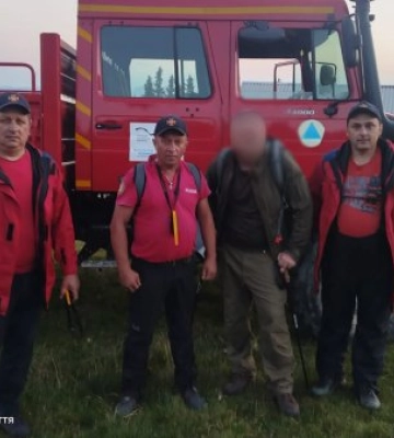 Гірські рятувальники допомогли мандрівнику, який 2 доби блукав на Рахівщині