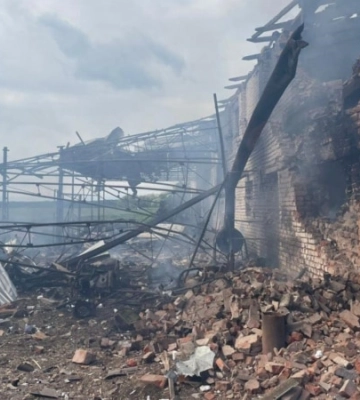 Два бензовози і п’ять цистерн загорілися через російський удар на Чернігівщині – ДСНС