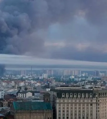 Видео: В Святошинском районе Киева разразился масштабный пожар