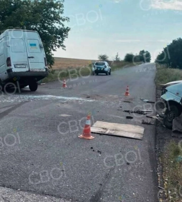 В Днепропетровской области автобус международного рейса попал в ДТП: пострадали пассажирка и водитель