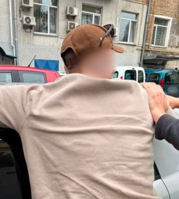 Вкрали у пенсіонерів понад 12,5 млн гривень - у Києві затримали псевдопрацівників СБУ