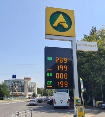 На АЗС топливных компаний ТЭС и ATAN пропал бензин А92 после обещания Аксенова