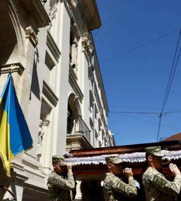 У Львові попрощаються із загиблим Героєм, - ФОТО