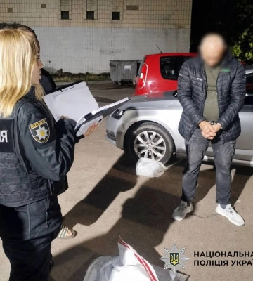 Ошукав двох людей на понад 12,5 млн гр - у Києві затримано псевдослужбовця СБУ