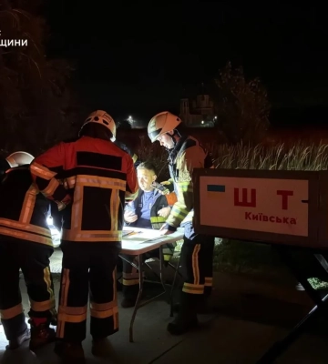 Видео: в результате ночной атаки РФ на Киевскую область один человек погиб, более 20 получили ранения