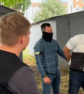 Майор ВСП вимагав $10 тисяч за вирішення питання із СЗЧ