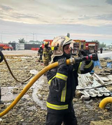 В Киевской области уже второй день продолжается ликвидация последствий российских ударов, – ГСЧС