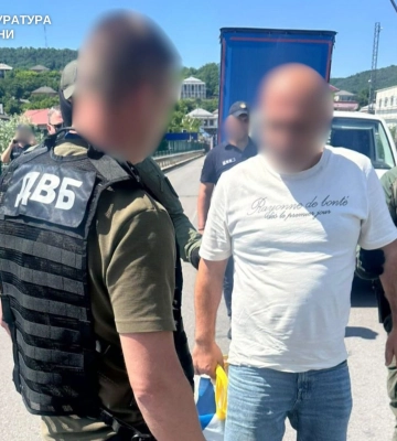 У Житомирі екстрадованого іноземця судитимуть за збут незаконно виготовленого алкоголю