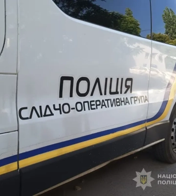 На Одещині 12-річна дівчинка вистрибнула з балкона сьомого поверху багатоповерхівки
