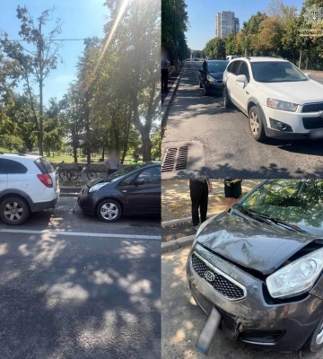 У Рівному автомобіль Kia врізався у Chevrolet, який зупинився на червоне світло