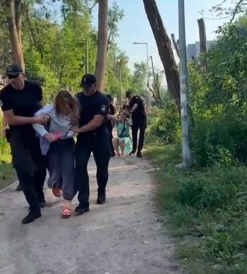Активісти протестують проти вирубання лісу в Києві, є затримання
