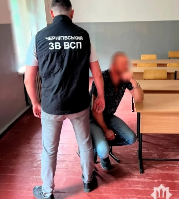 В Черниговской области задержанный дезертир пытался дать взятку в размере 40 тысяч гривен