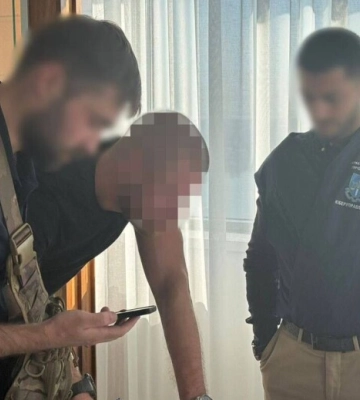 До суду скерували справу шахрайського кол-центру з Дніпра, який ошукав громадян Чехії на понад 12 млн грн