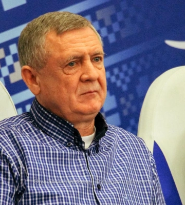 "Будешь ездить на инвалидной коляске": легенда "Динамо" рассказал, почему перестал употреблять алкоголь