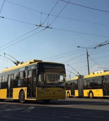 8 новых троллейбусов вышли на маршруты Киева: парк сократился с 450 до 240 машин