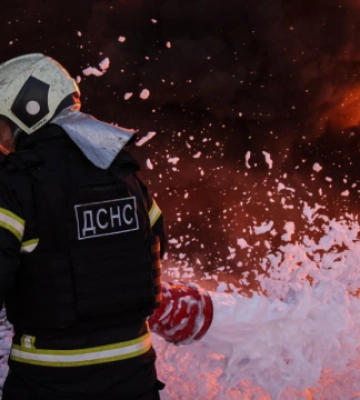Ворог атакував офісну будівлю в Запоріжжі