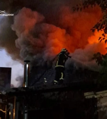 Під Києвом під час пожежі в приватному будинку знайшли тіло чоловіка (ФОТО)