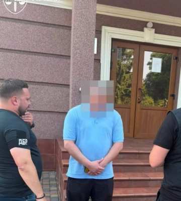 У Мукачівському ТЦК незаконно "списали" 1,5 тис. чоловіків: деталі справи