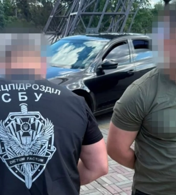 Схема с «бронью» и командировкой: военный, вероятно, помогал уклонистам