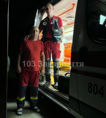 На Закарпатті ДТП: 41-річного мотоцикліста з множинними травмами доправили до лікарні
