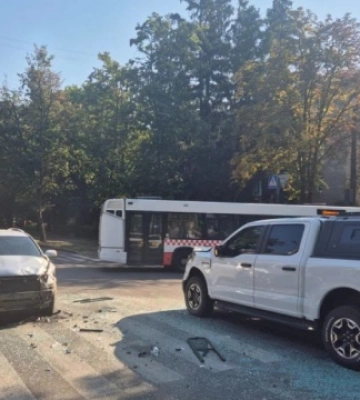 У Харкові сталася ДТП за участю автобуса, постраждали дев'ятеро людей