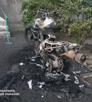 У Деснянському районі столиці затримали чоловіка, який спалив чужий мотоцикл 