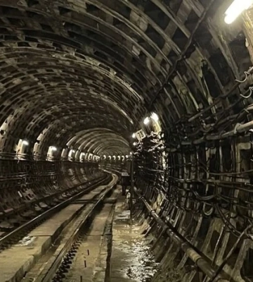 Ремонт тунелю між «Почайною» та «Тараса Шевченка»: як працюватиме метро