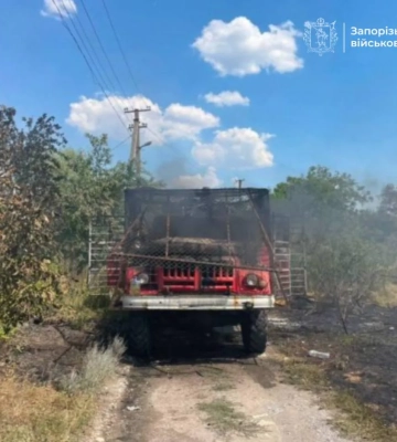 Росіяни влучили у пожежний автомобіль на Запоріжжі, постраждали двоє рятувальників