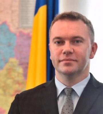 Розкрадання міжнародної допомоги: ексчиновник МЗС вийшов із СІЗО