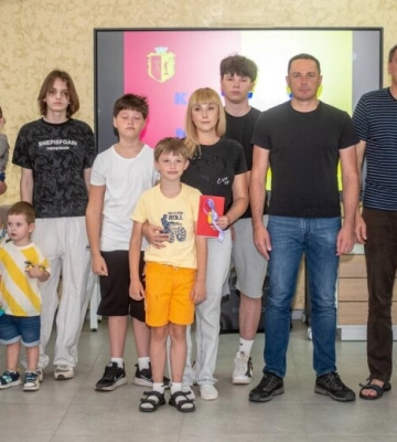 У Кам’янському ще три родини переселенців отримали квартири