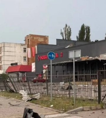 Рашисти вдарили касетним боєприпасом по сортувальному центру «Нової пошти» в Києві — троє загиблих