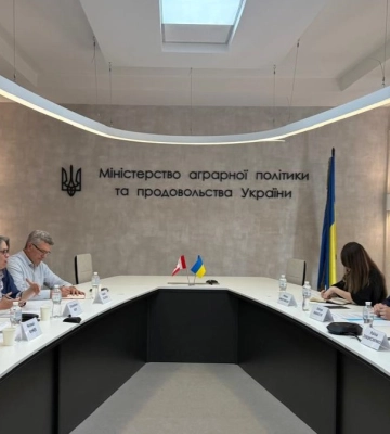 Канада надасть Україні додаткові зернові рукави