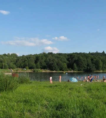 У Трускавці поліція притягне до відповідальності компанію за прослуховування російськомовних пісень