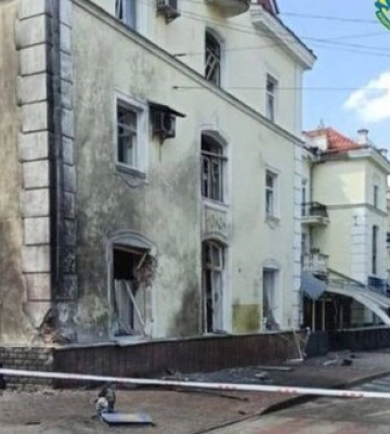 Ракетный удар по драматическому театру в Чернигове: трем российским военачальникам предъявлено подозрение. ДОКУМЕНТ