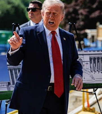 Трамп різко відреагував на рішення суду щодо бальної зали