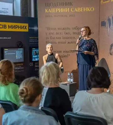 «Вона хотіла, щоб її почули». Щоденник Катерини Савенко, написаний під час облоги Маріуполя, прозвучав голосом актриси Римми Зюбіної