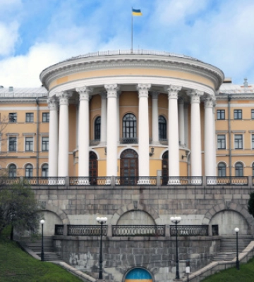 Суд повернув у власність держави Жовтневий палац у Києві