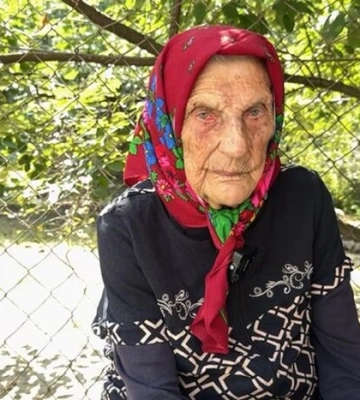 104-річна довгожителька з Волині розповіла, як починає свій день