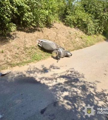 На Київщині внаслідок ДТП трагічно загинув необачний скутерист, - поліція