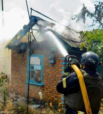 Есть погибшие и раненые: рф атаковала четыре района Днепропетровщины