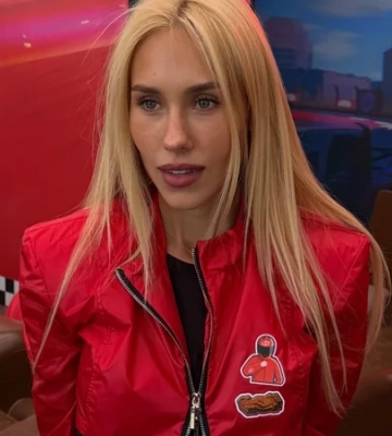 Даша Квиткова рассказала, что ее квартира пострадала в результате обстрела РФ и пожаловалась на кражу денег