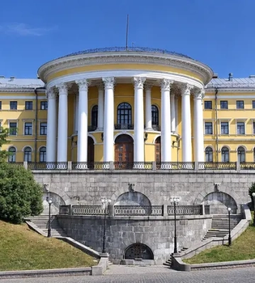 Суд повернув державі Жовтневий палац у Києві