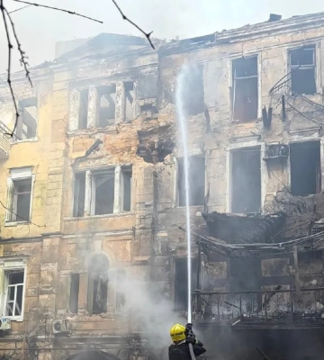 Ворожа атака на Одесу: пошкоджено житлові будинки в кількох районах, є поранені