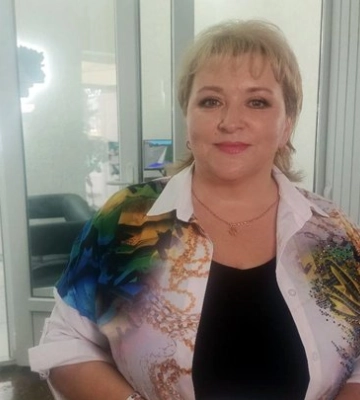 Одна дівчина серед чоловіків: чому жінки на Волині обирають професію трактористки