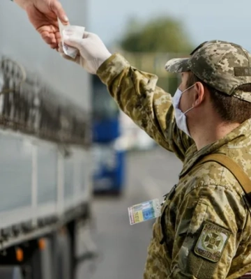 Обмежено рух автомобілів до пунктів пропуску на кордоні з Молдовою – ДПСУ