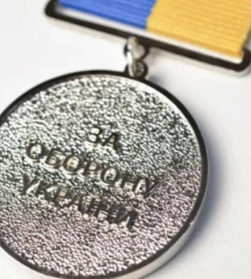 Український маркетплейси заполонили фейкові «фронтові» медалі. ТОП-10 найдорожчих