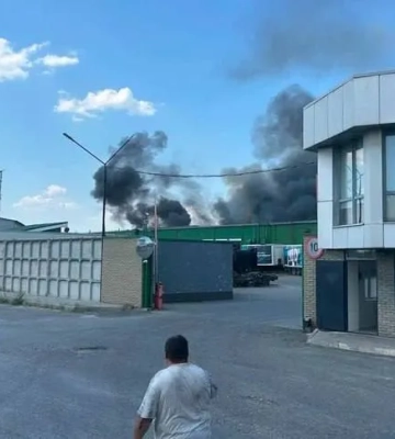 У Дніпрі внаслідок атаки РФ знищено гуманітарний склад ВООЗ